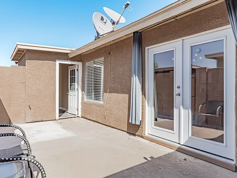 2611 E Obregon St — Photo 15