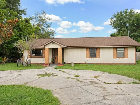 35732 Dawn Dr, Leesburg, FL 34788