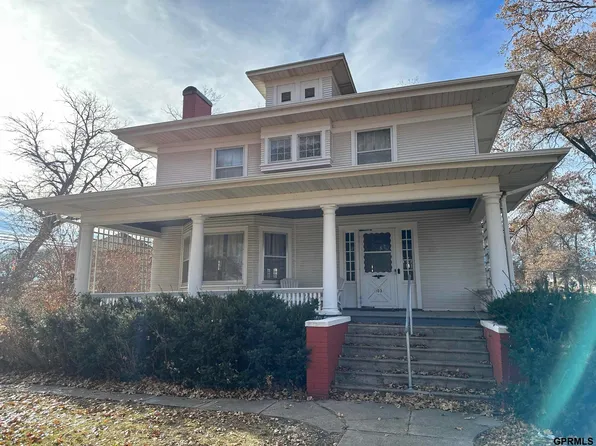 103 S Court St, Wilber, NE 68465