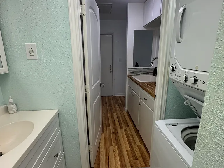 4520 5th St #1 — Photo 8