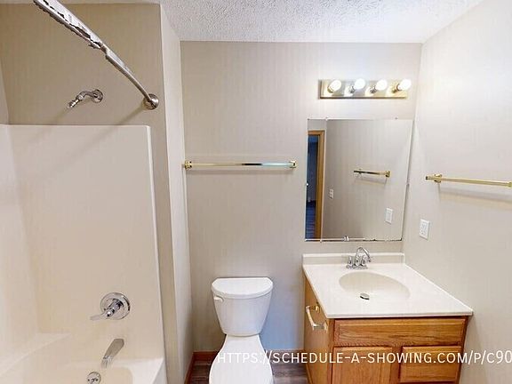 5th image of 1007 W Ridge St #8