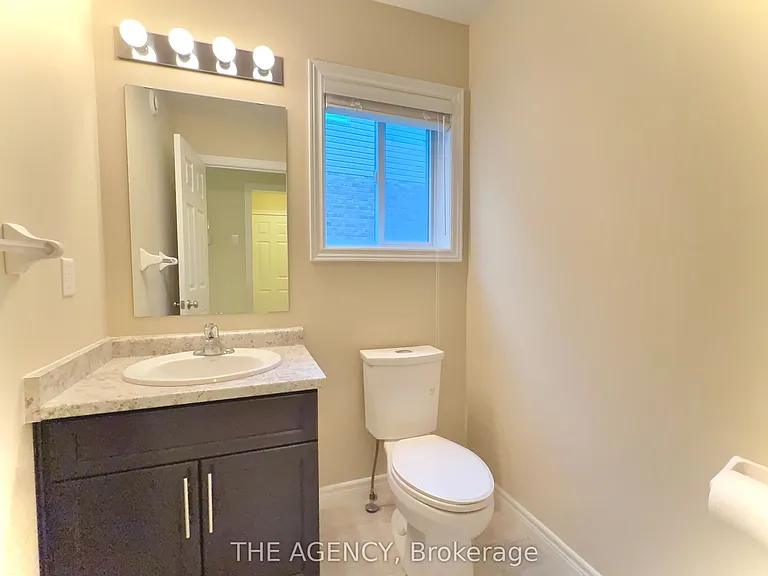 20 Drone Cres — Photo 8