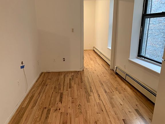 3rd image of 205 W 102nd St APT 3C