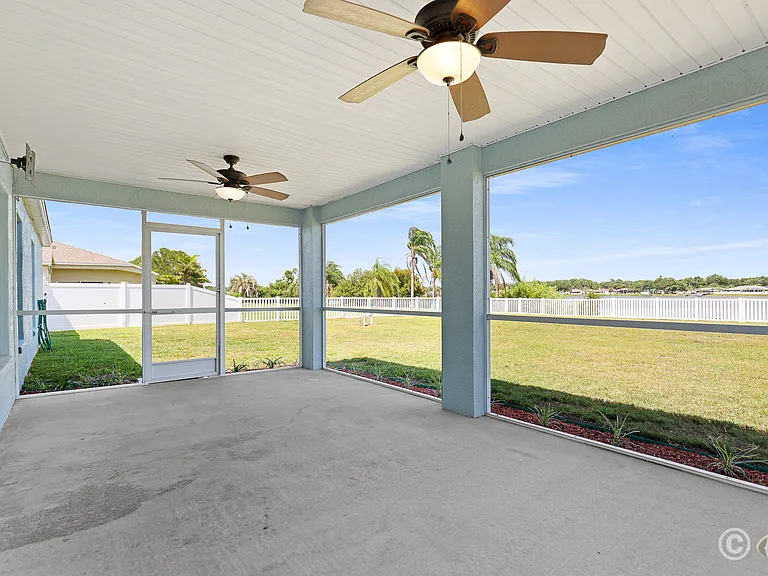 6447 Clair Shore Dr — Photo 34