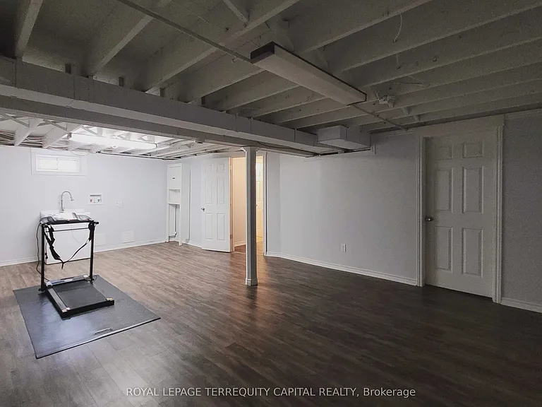 16 Mayfair Ct — Photo 26