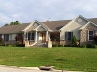 212 Estates Dr, Troy, MO 63379