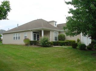 31 Stanford Rd E, Pennington, NJ 08534