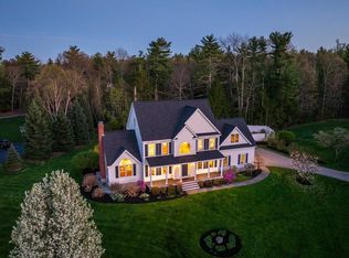 8 Lilac Way, Stratham, NH 03885