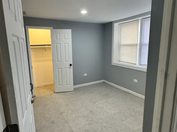 4330 W Lexington St, Chicago, IL 60624