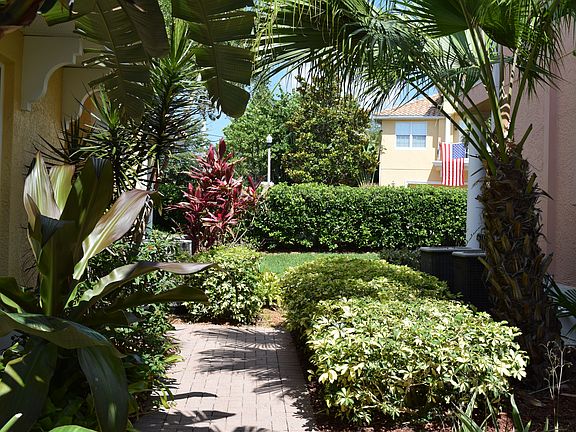 5th image of 163 Banyan Bay Dr