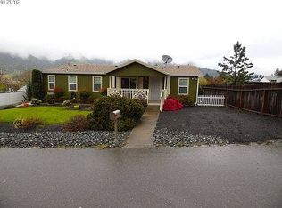 420 Indian Ln, Myrtle Creek, OR 97457