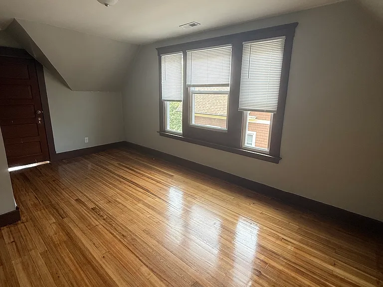 89 Hubinger St #3 — Photo 7