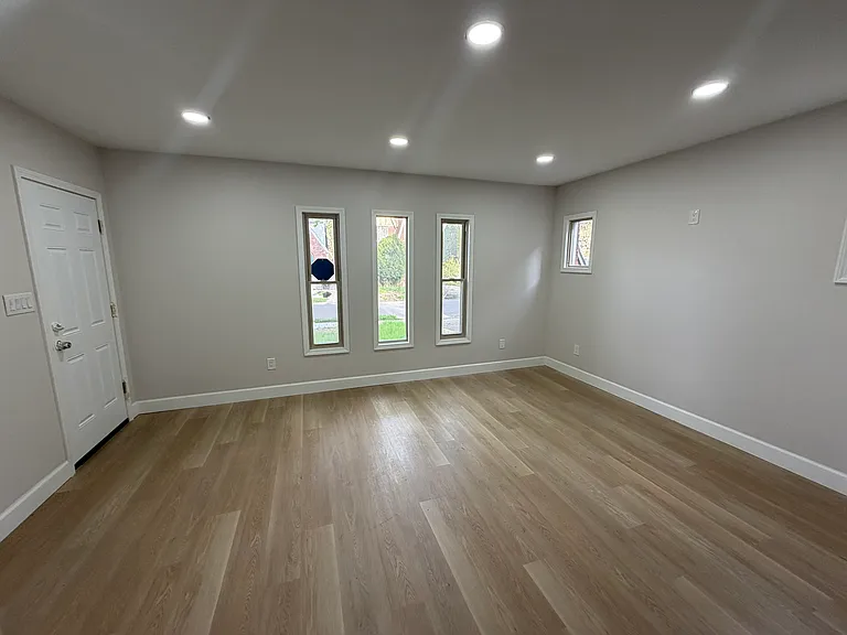 16931 Prairie St — Photo 6
