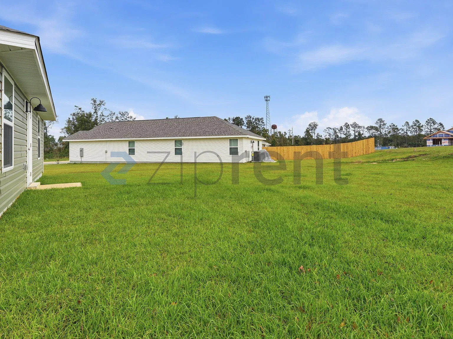 4 bed, 1417 sqft, $2,100 — Photo 4