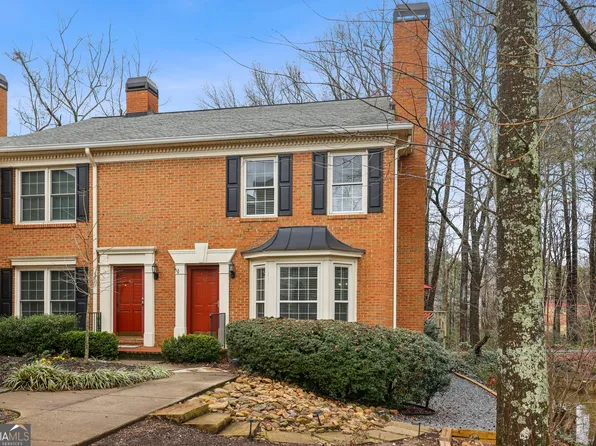 42 Mount Vernon Cir, Sandy Springs, GA 30338