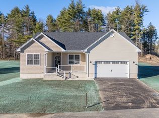 31 High Bluff Rd, Belchertown, MA 01007