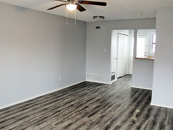 3rd image of 2817 Wimbledon Ct APT D
