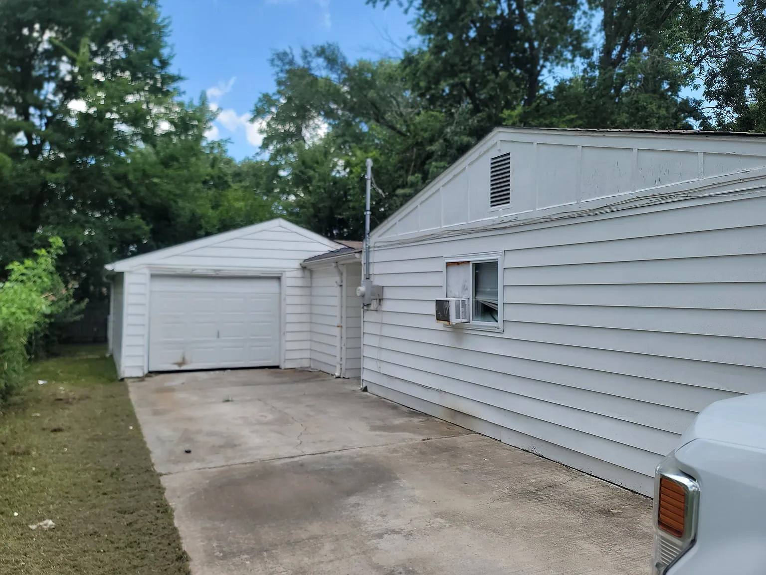 3 bed, 1112 sqft, $1,795 — Photo 2