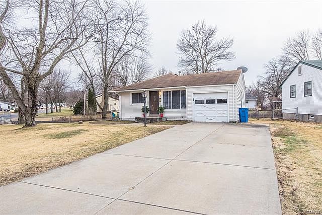 1st image of 280 Saint Regis Ln