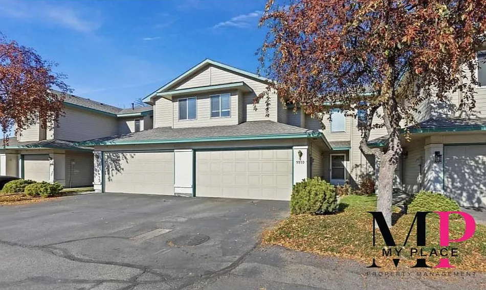 3 bed, 2.5 bath, 1331 sqft, $2,195 — Photo 2