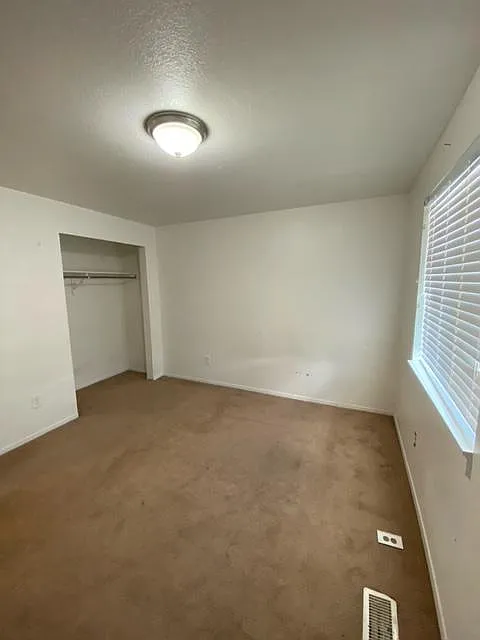 3 bed, 1170 sqft, $1,400 — Photo 4