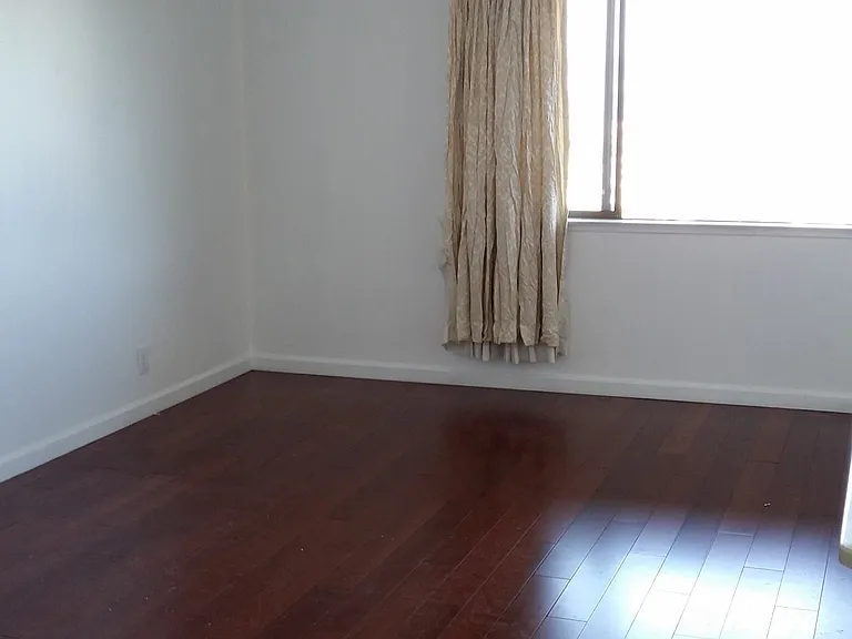 737 Peru Ave #B — Photo 2