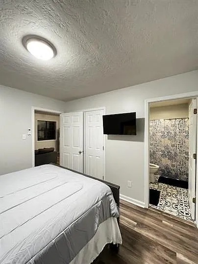1050 Scott St #6 — Photo 7