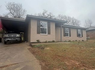 1817 N 29th St, Van Buren, AR 72956