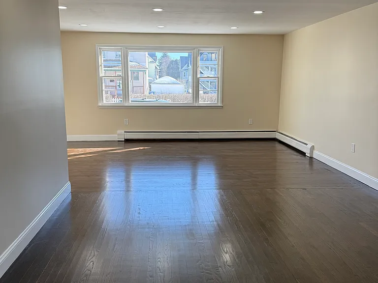 123 Summerfield Ave — Photo 3