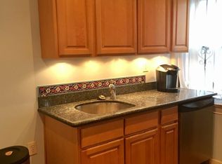 6948 Weatham St, Philadelphia, PA 19119