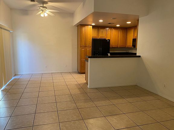 4th image of 78861 Avenue 42 APT A