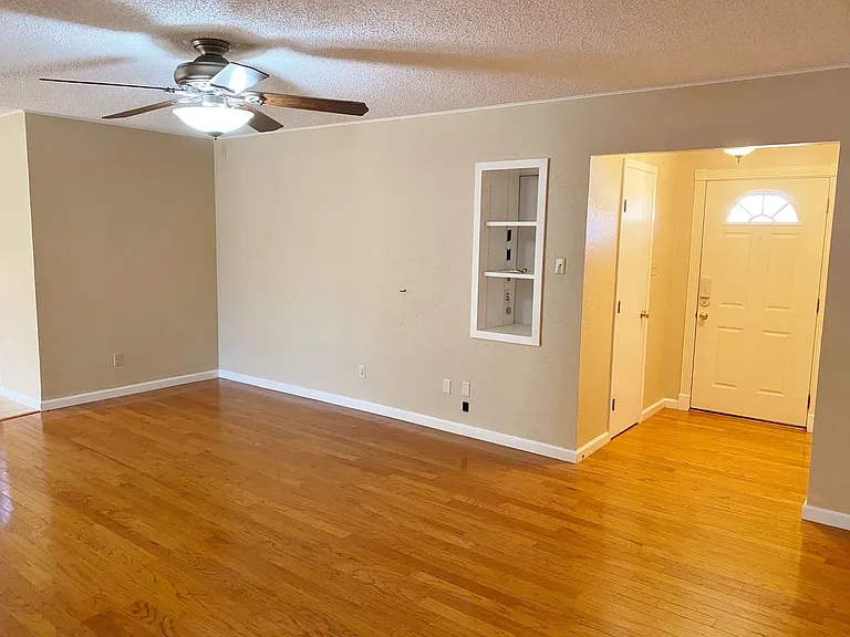 6128 Cliffside Dr — Photo 4