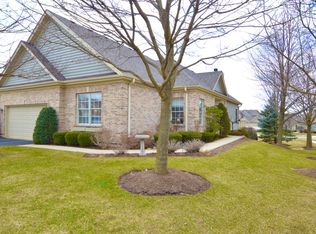 2015 Harrow Gate Dr, Woodstock, IL 60098