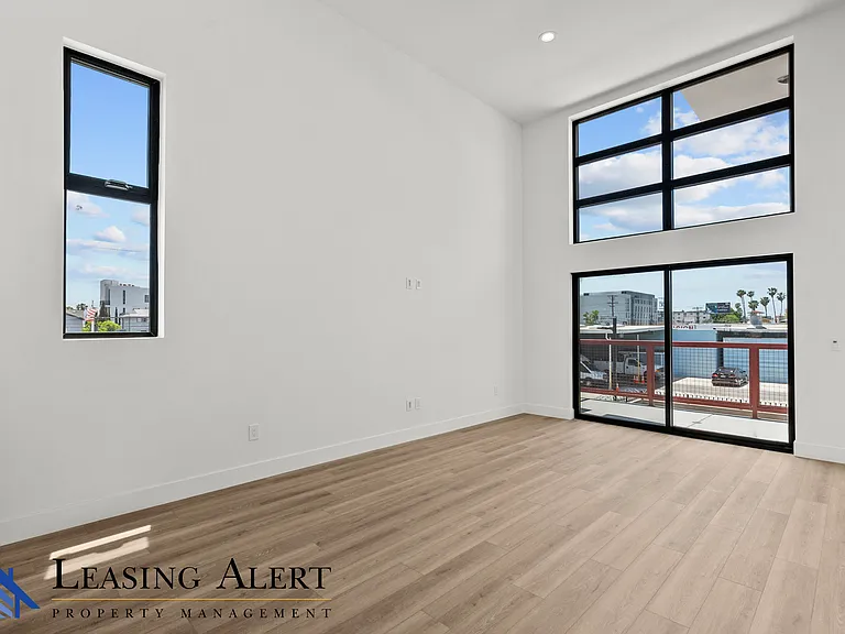 5617 Klump Ave #201 — Photo 12
