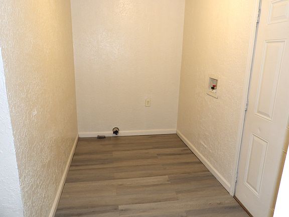 4th image of 1911 NW Andrews Ave
