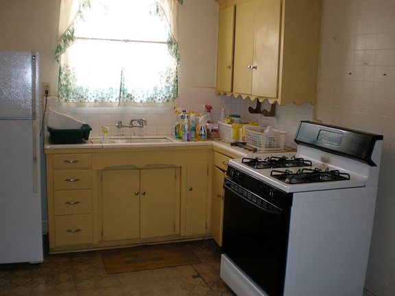 3rd image of 2608 Avenue D