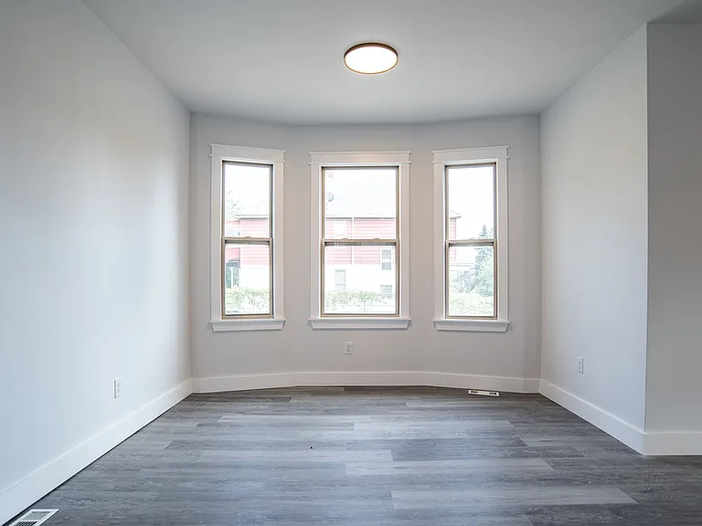 6194 Hecla St — Photo 5