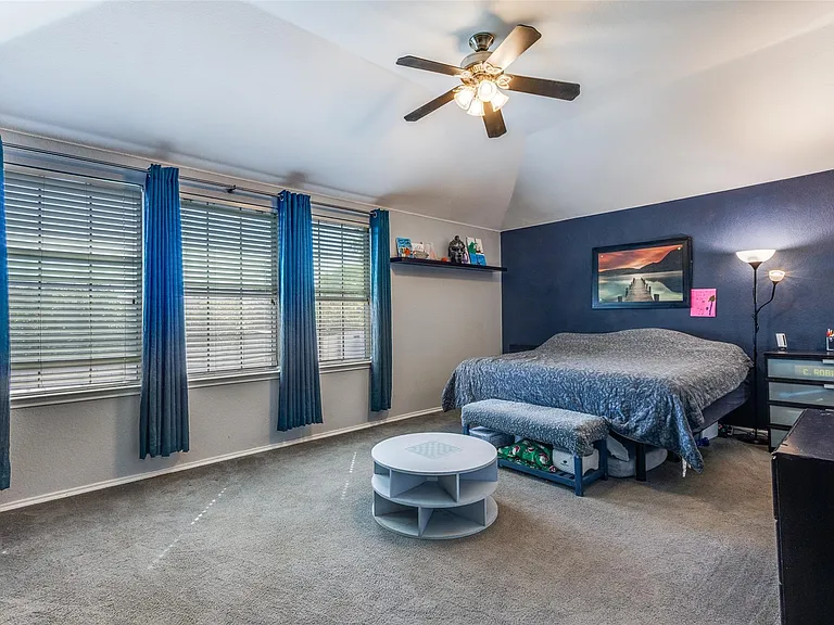 417 Niagara Falls Dr — Photo 14