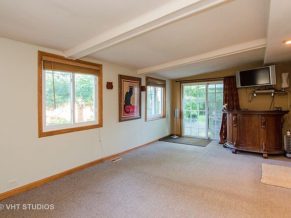 4th image of 277 N Macarthur Dr