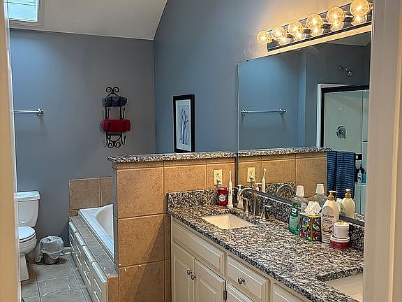 Master bathroom 