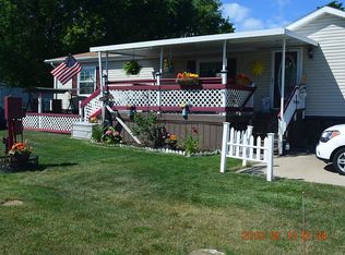 587 Hamilton St, Mount Morris, MI 48458