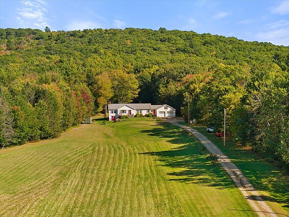 4th image of 1113 River Road