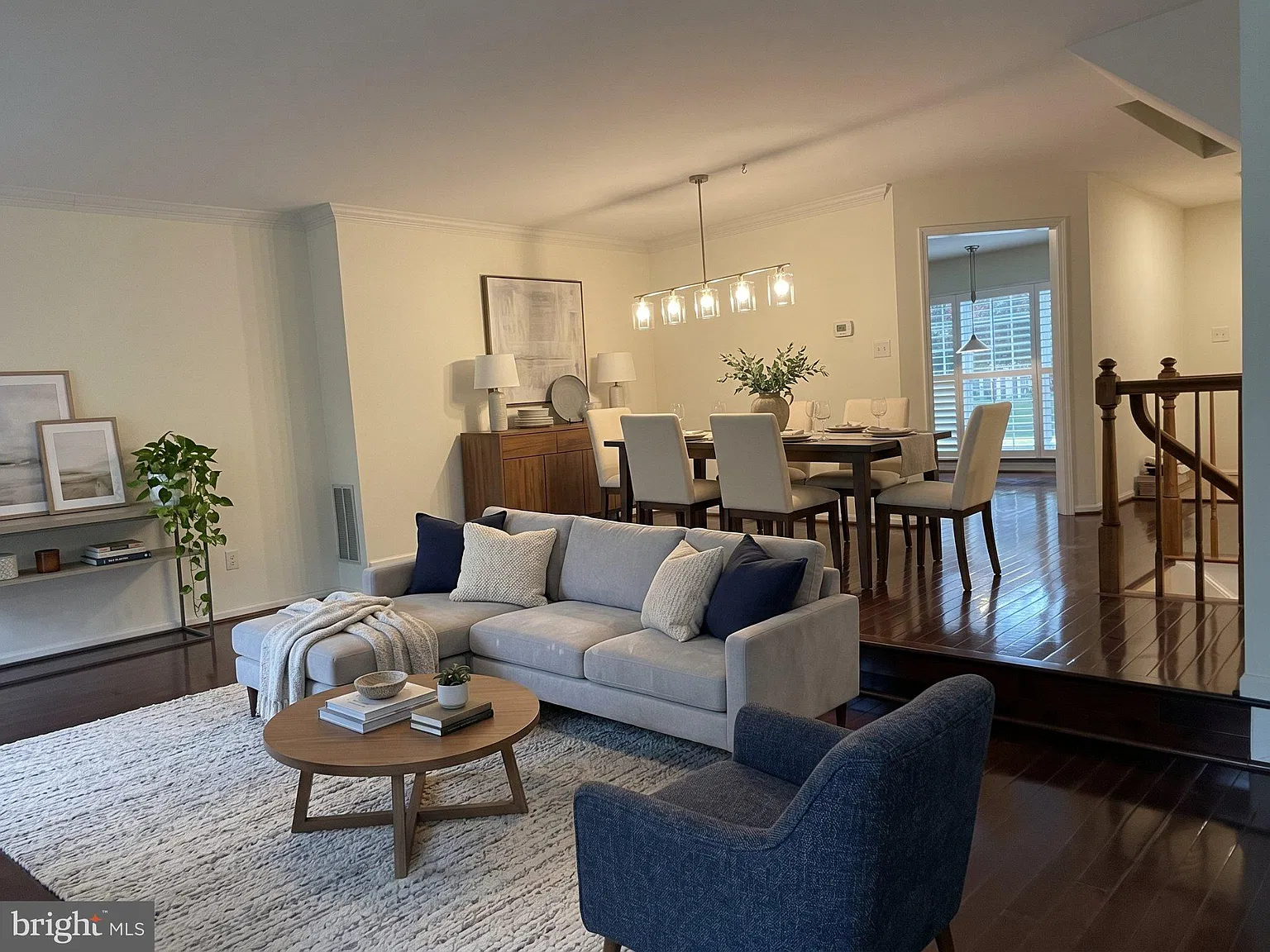 3 bed, 4.0 bath, 2196 sqft, $3,000 — Photo 2