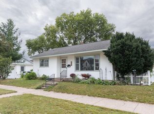 808 22nd St S, La Crosse, WI 54601