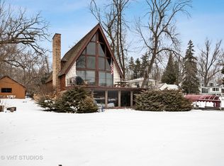 1847 Grove Ln, Cary, IL 60013