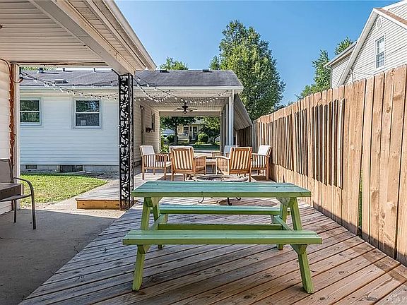 4th image of 1155 Lavern Ave