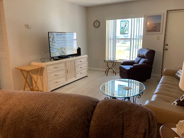 190 E Olmstead Dr #C1 — Photo 14