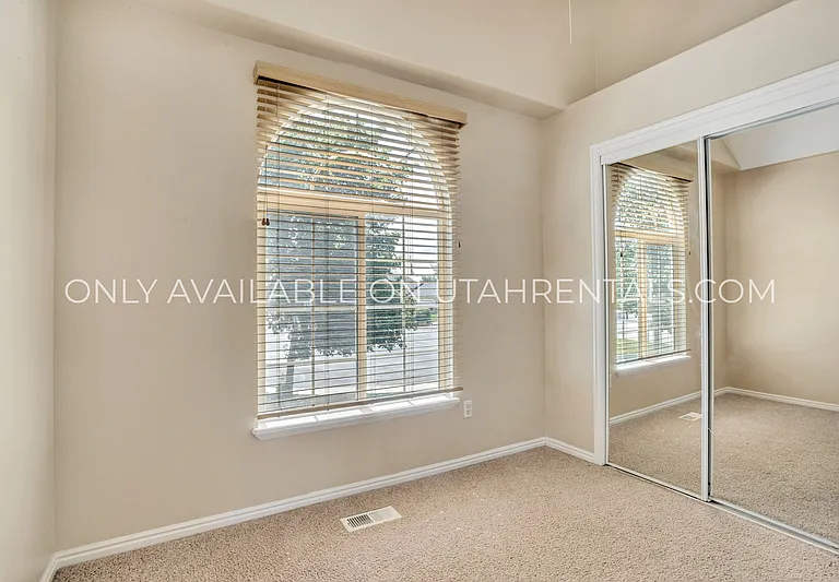 1152 N 120th St W — Photo 14