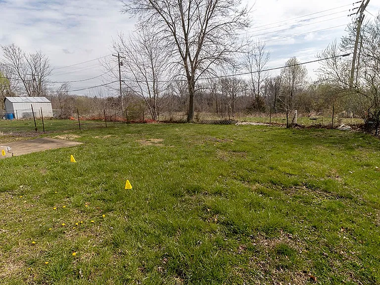 7304 N Moberly Dr — Photo 29