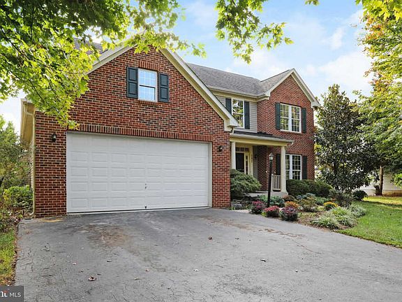 2nd image of 182 Maddex Square Dr